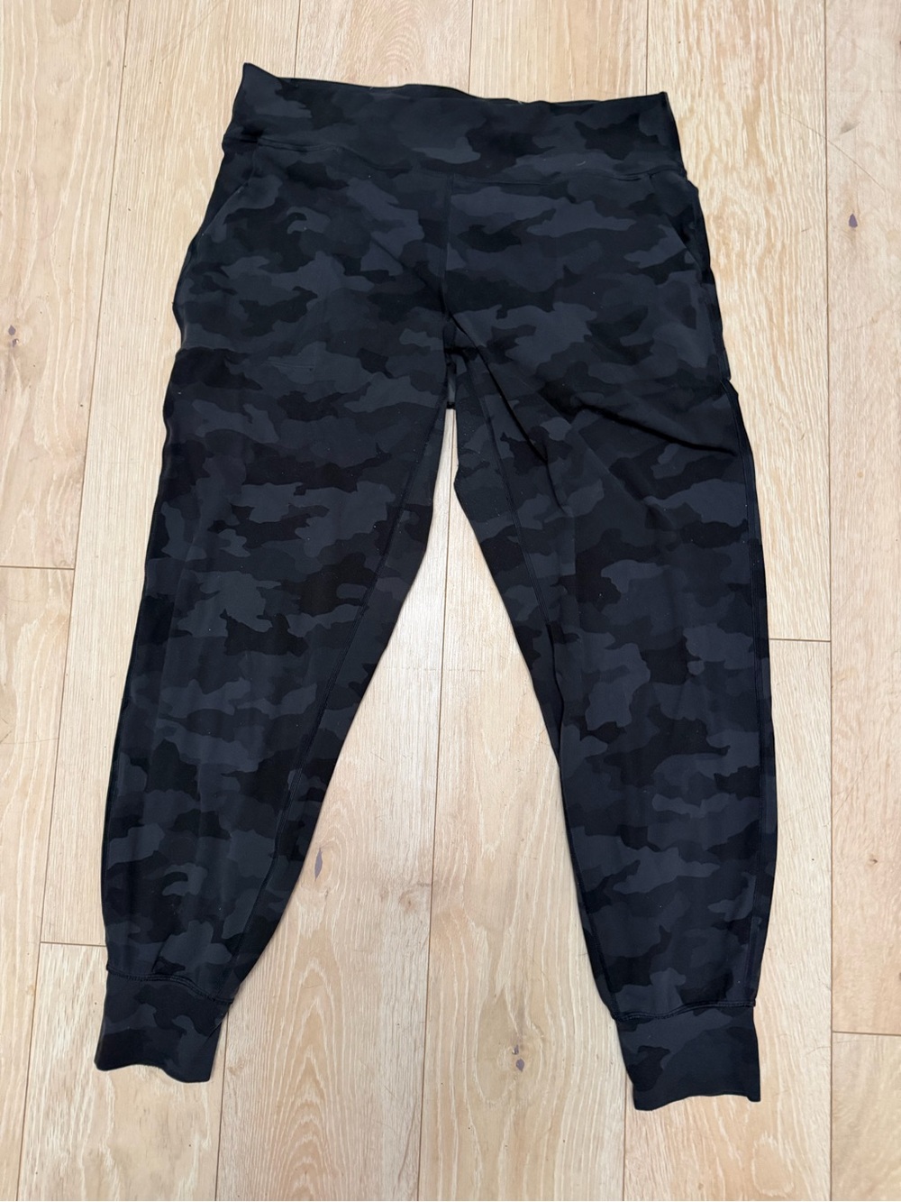 Lululemon Align High-Rise Jogger 28” Black Camo Size 14